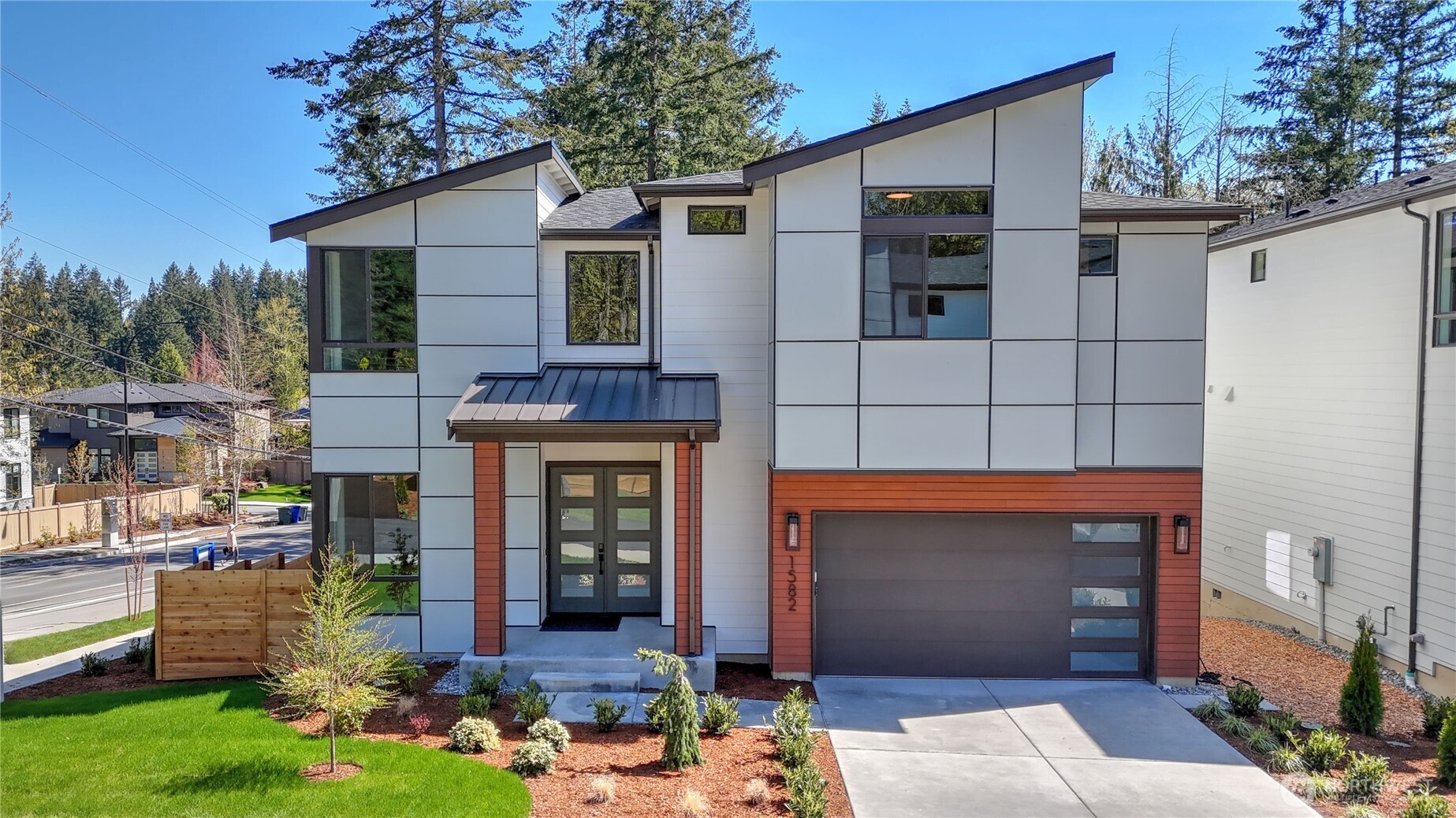 1582 213th Court NE