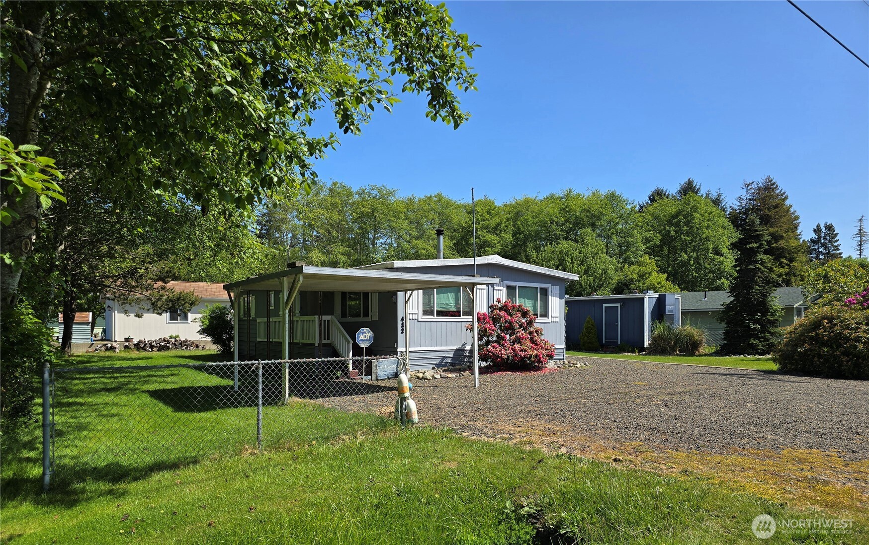 412 W Veterans Avenue