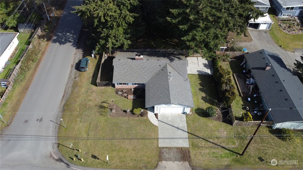 Photo of 18414 3rd Avenue NW, Shoreline, WA 98177 (MLS # 2045119)