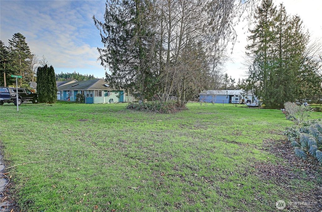 Photo of 127 W Admirality Way, Camano Island, WA 98282 (MLS # 2464373)