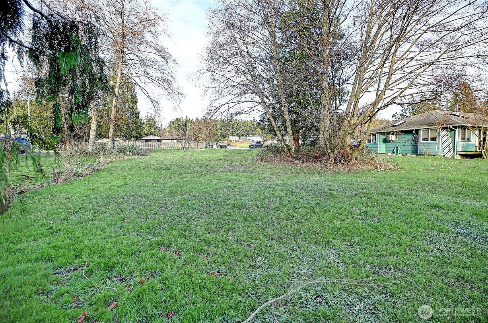 127 W Admirality Way