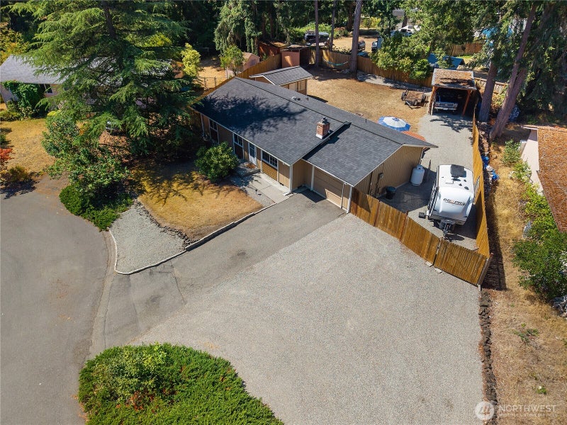 1706 Foxfire Drive SE