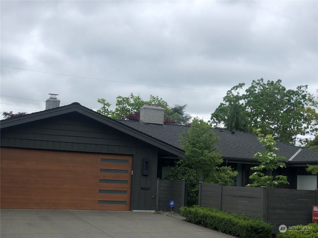 Photo of 2152 38th Avenue E, Seattle, WA 98112 (MLS # 2236709)