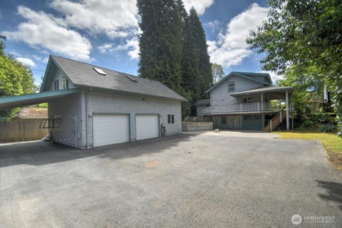 Photo of 1406 Eskridge Boulevard SE, Olympia, WA 98501 (MLS # 2526112)