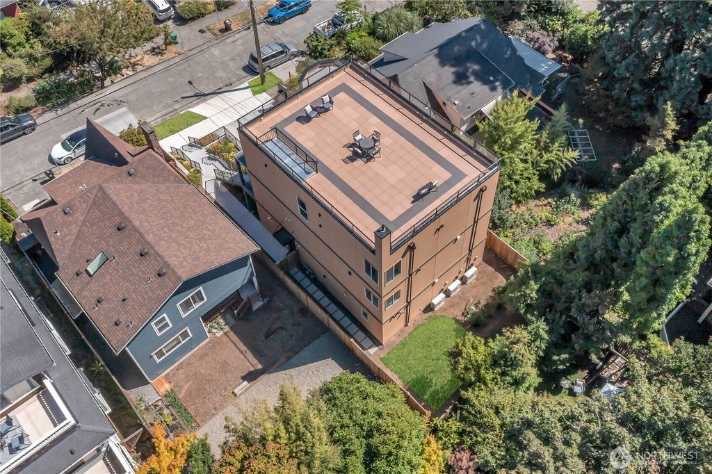 Photo of 4019 4th Avenue NE, Seattle, WA 98105 (MLS # 2468974)