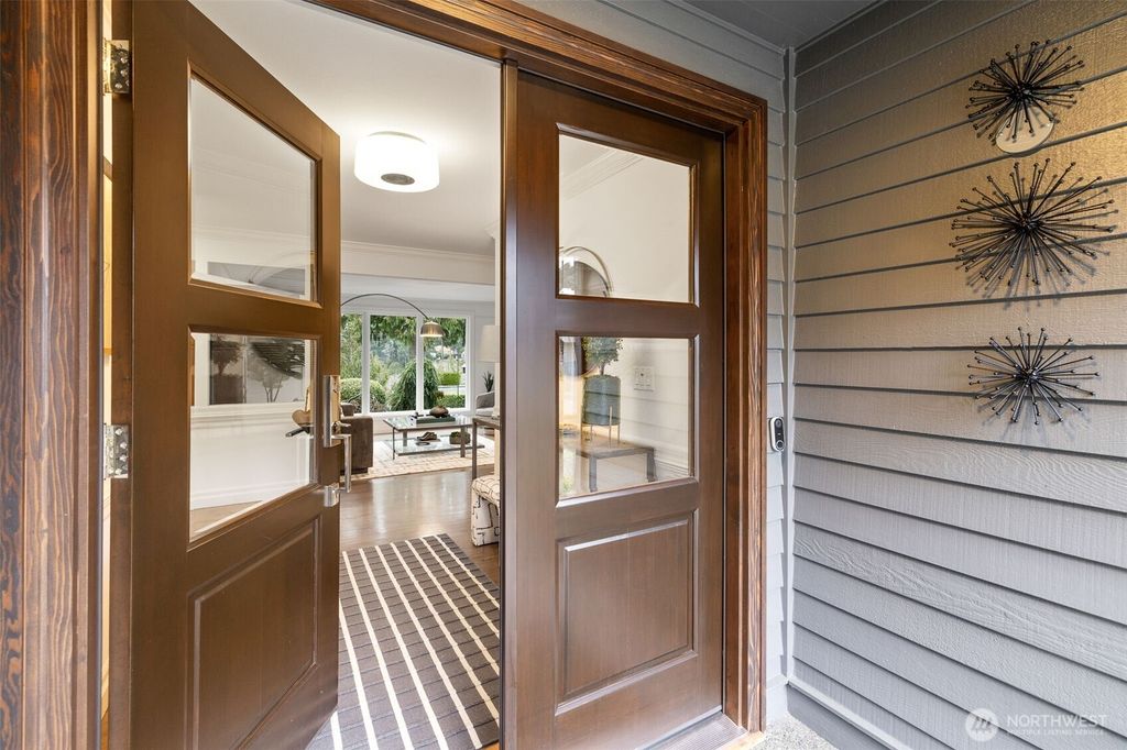 Photo of 20230 NE 38th Court, Sammamish, WA 98074 (MLS # 2504080)