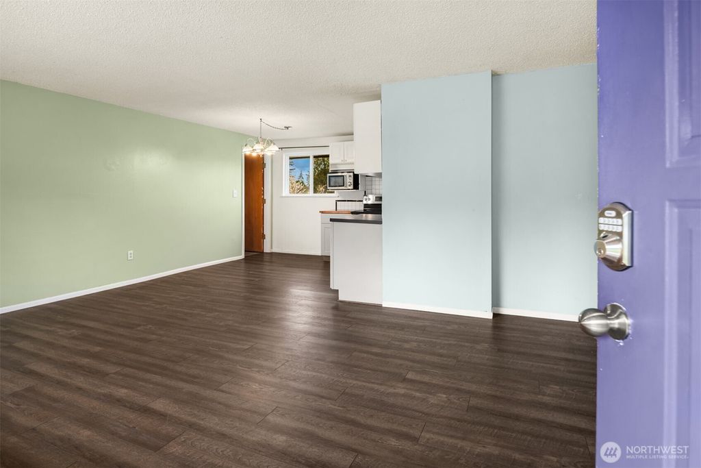 Photo of 26205 14th Avenue S, Des Moines, WA 98198 (MLS # 2507108)