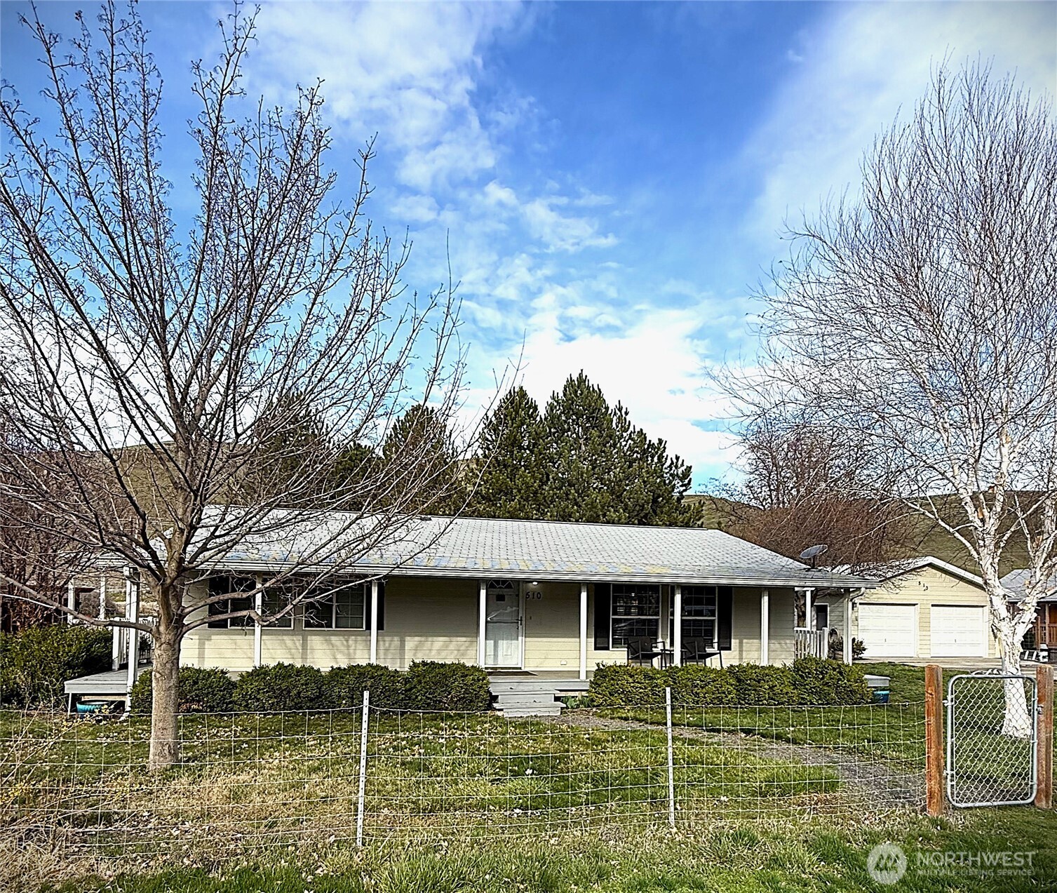 Listing image 1