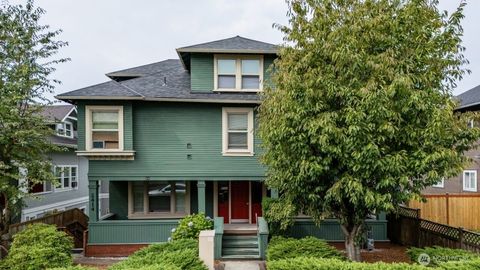 Photo of 2414 Hoyt Avenue, Everett, WA 98201 (MLS # 2490863)