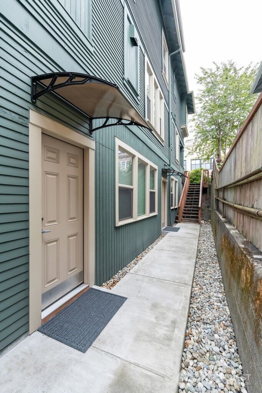 Photo of 2414 Hoyt Avenue, Everett, WA 98201 (MLS # 2490863)