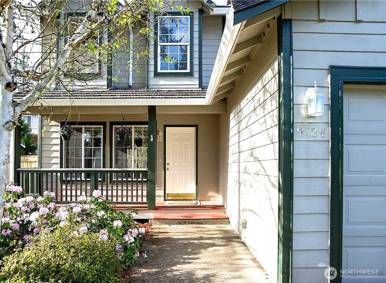 9124 Lewis NE