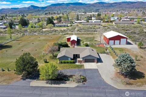 Photo of 35 Red Apple Drive, Omak, WA 98841 (MLS # 2510216)