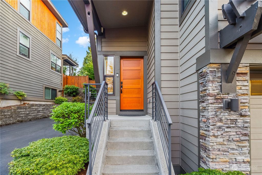 Photo of 12305 NE 84th Lane, Kirkland, WA 98033 (MLS # 2276482)