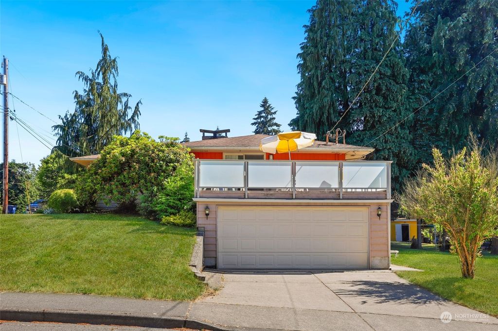 Photo of 9006 Baring Way, Everett, WA 98208 (MLS # 2033652)