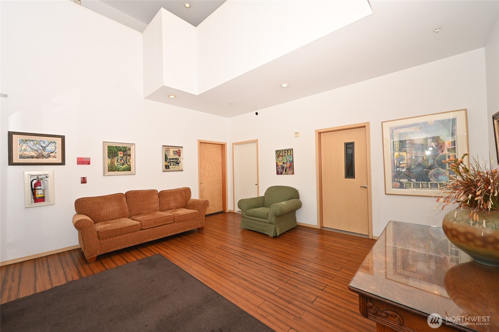 13505 Ambaum Boulevard SW 1-10
