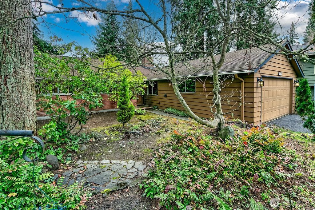 Photo of 9325 217th Place SW, Edmonds, WA 98020 (MLS # 2493312)