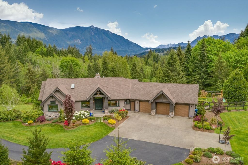 Photo of 43245 SE 163rd St St, North Bend, WA 98045 (MLS # 2371886)