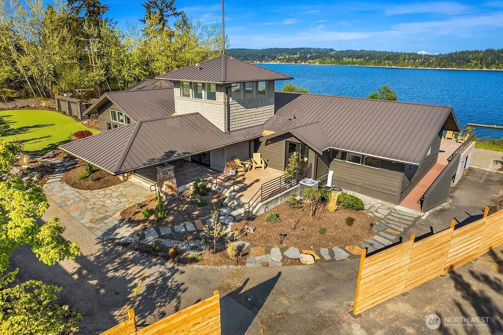 5023 Harbor Hills Drive