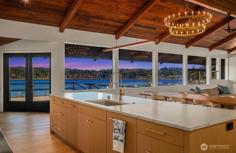5023 Harbor Hills Drive Freeland WA 98249