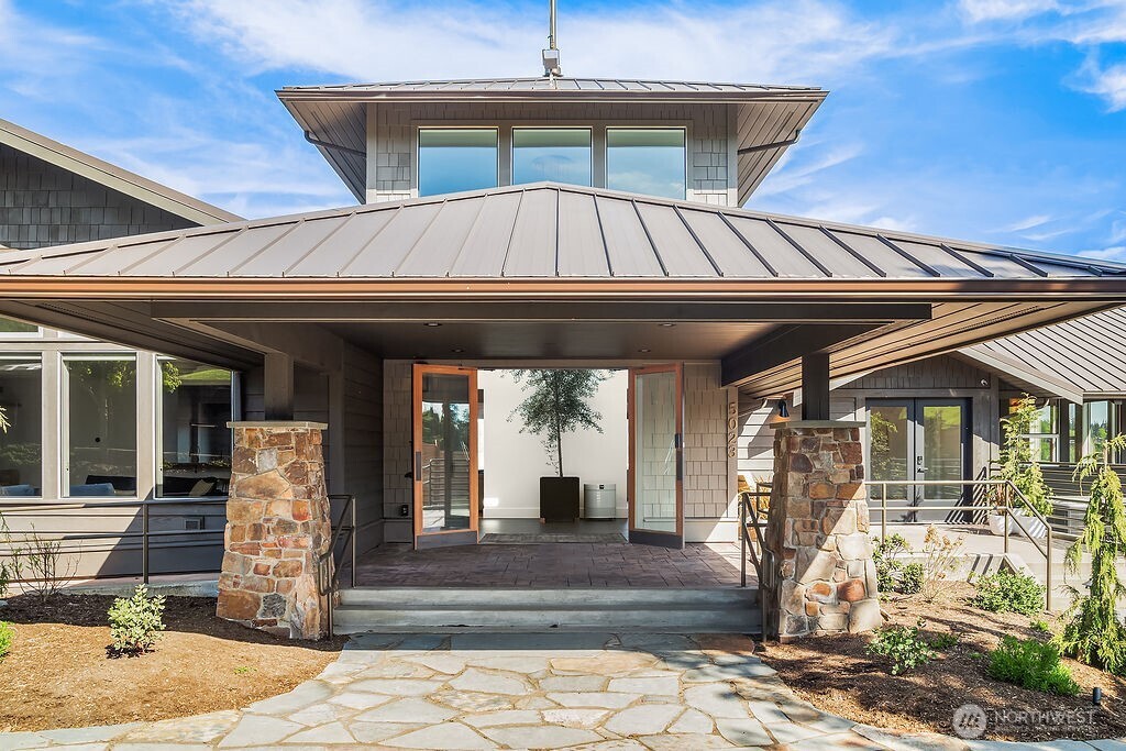 5023 Harbor Hills Drive