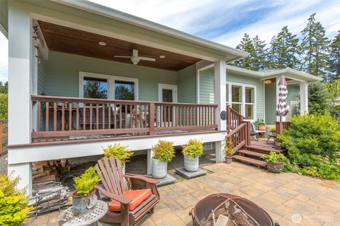 Photo of 1901 W Hamilton Way, Port Angeles, WA 98363 (MLS # 2406736)