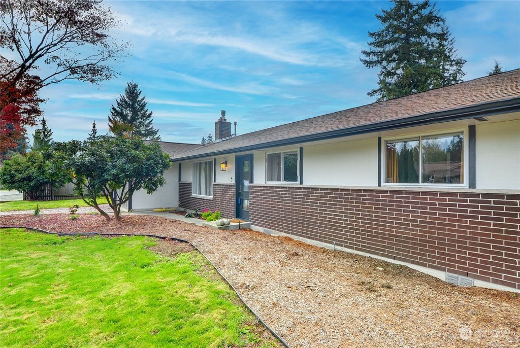 Photo of 4614 131st Place NE, Marysville, WA 98271 (MLS # 2174691)