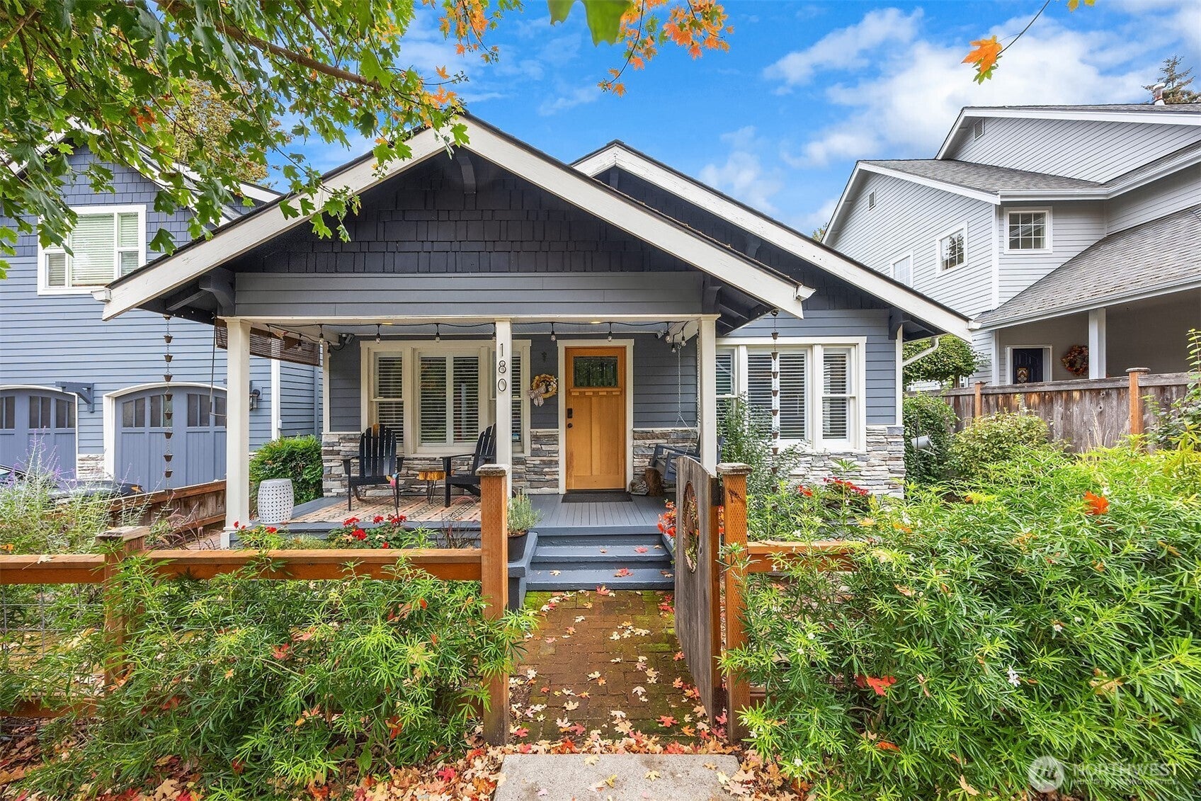 180 NW Dogwood Street