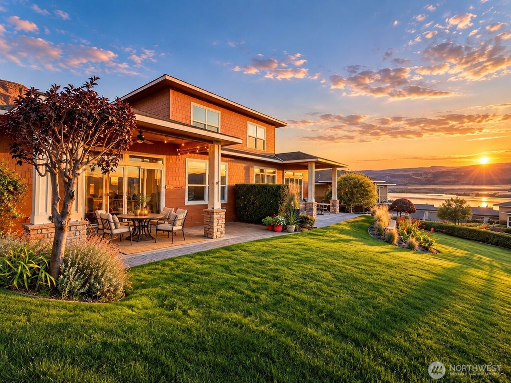Photo of 9108 Red Hawk Lane NW #A72, Quincy, WA 98848 (MLS # 2588089)