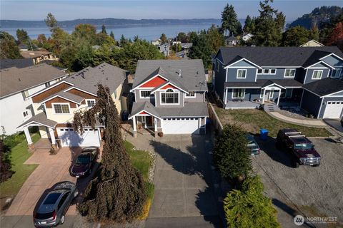 409 Wana Wana Place NE Tacoma WA 98422