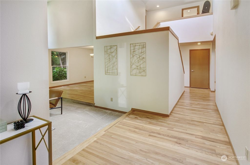 Photo of 24113 NE 6th Place, Sammamish, WA 98074 (MLS # 2162370)