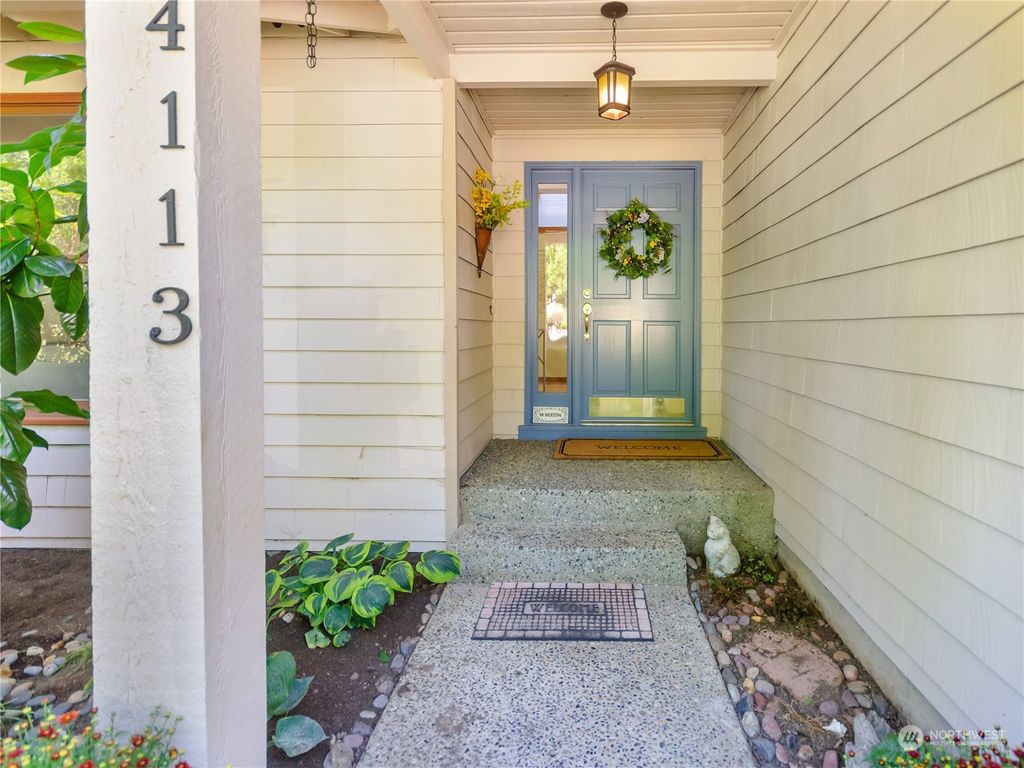 Photo of 24113 NE 6th Place, Sammamish, WA 98074 (MLS # 2162370)