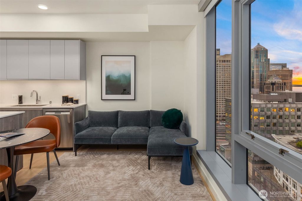 Photo of 800 Columbia Street #1612, Seattle, WA 98104 (MLS # 2495201)