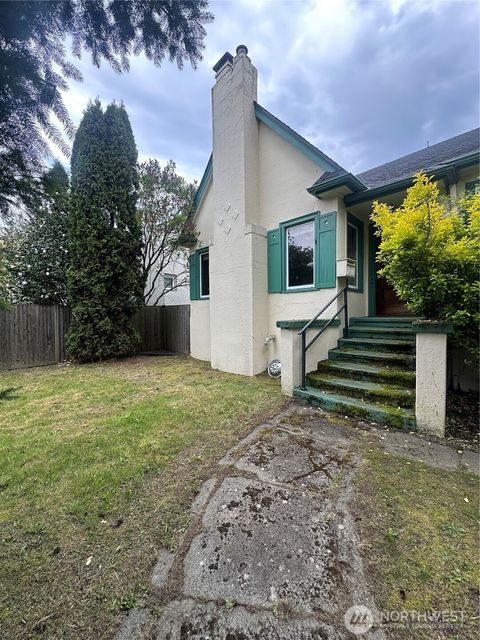 Photo of 7818 NE Lake City Way Way NE, Seattle, WA 98115 (MLS # 2514400)