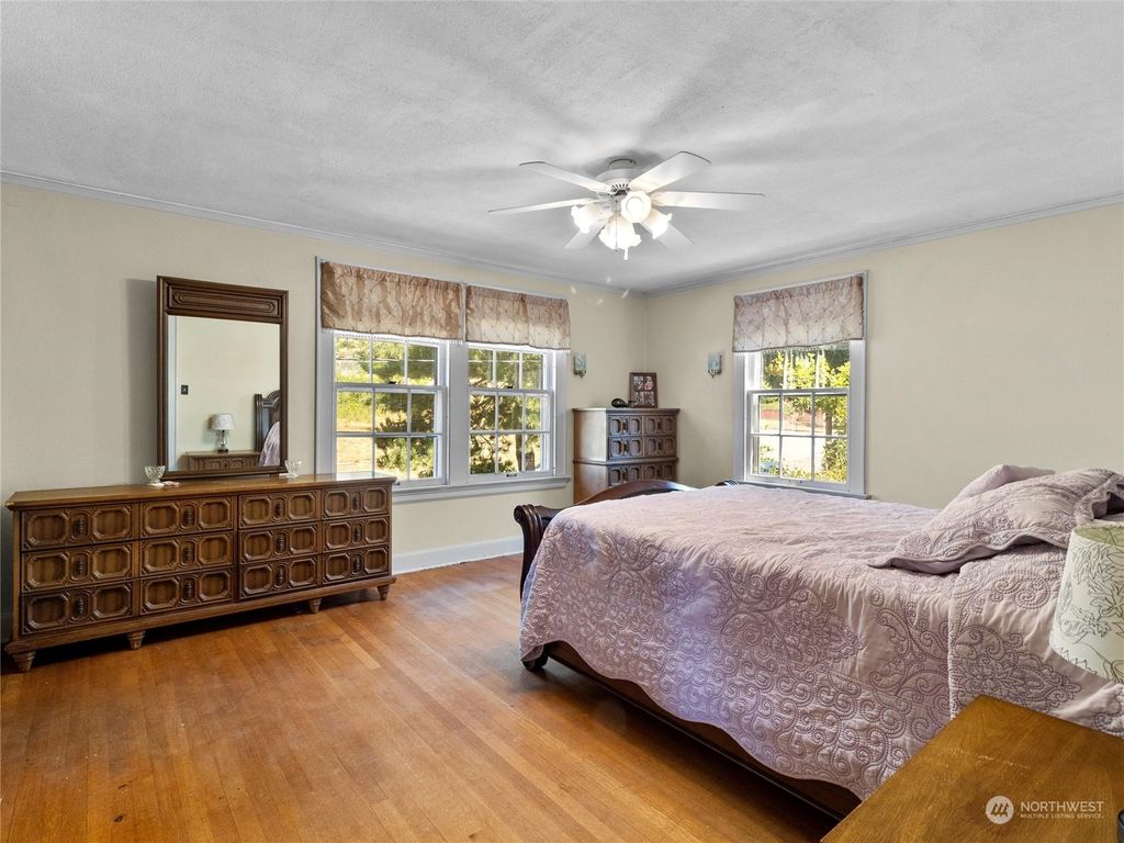 listing image 9365155500653610837