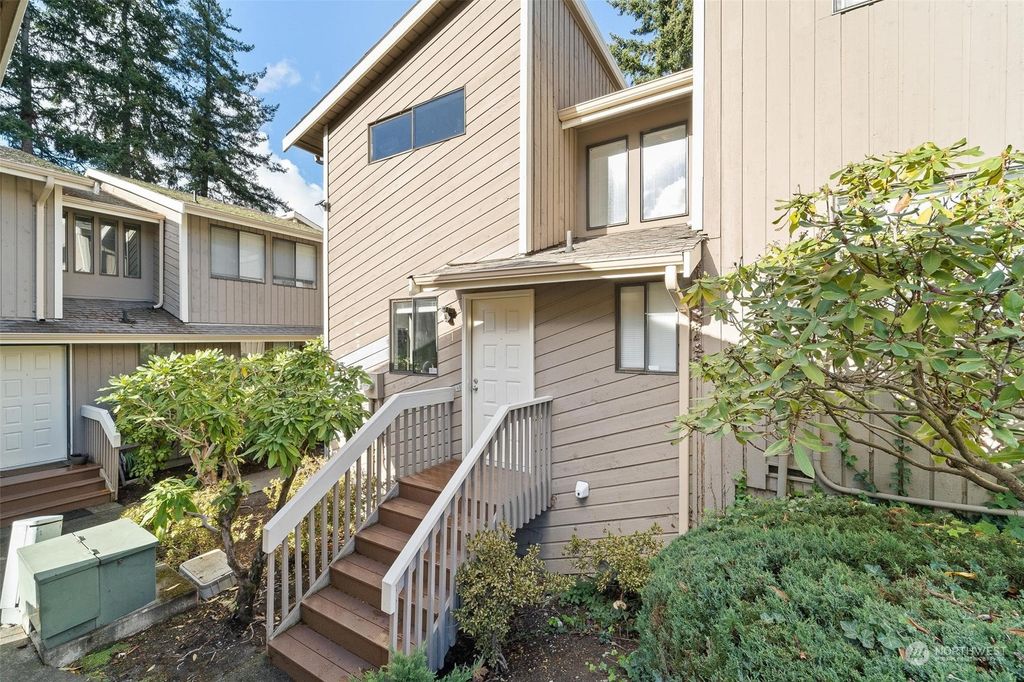 Photo of 1800 Grant Avenue S #B1, Renton, WA 98055 (MLS # 2174579)