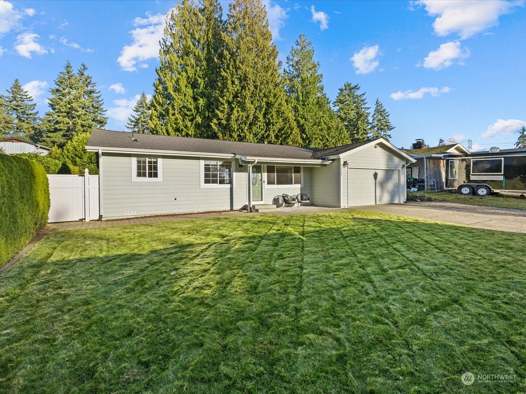 Photo of 32550 7th Place S, Federal Way, WA 98003 (MLS # 2182523)