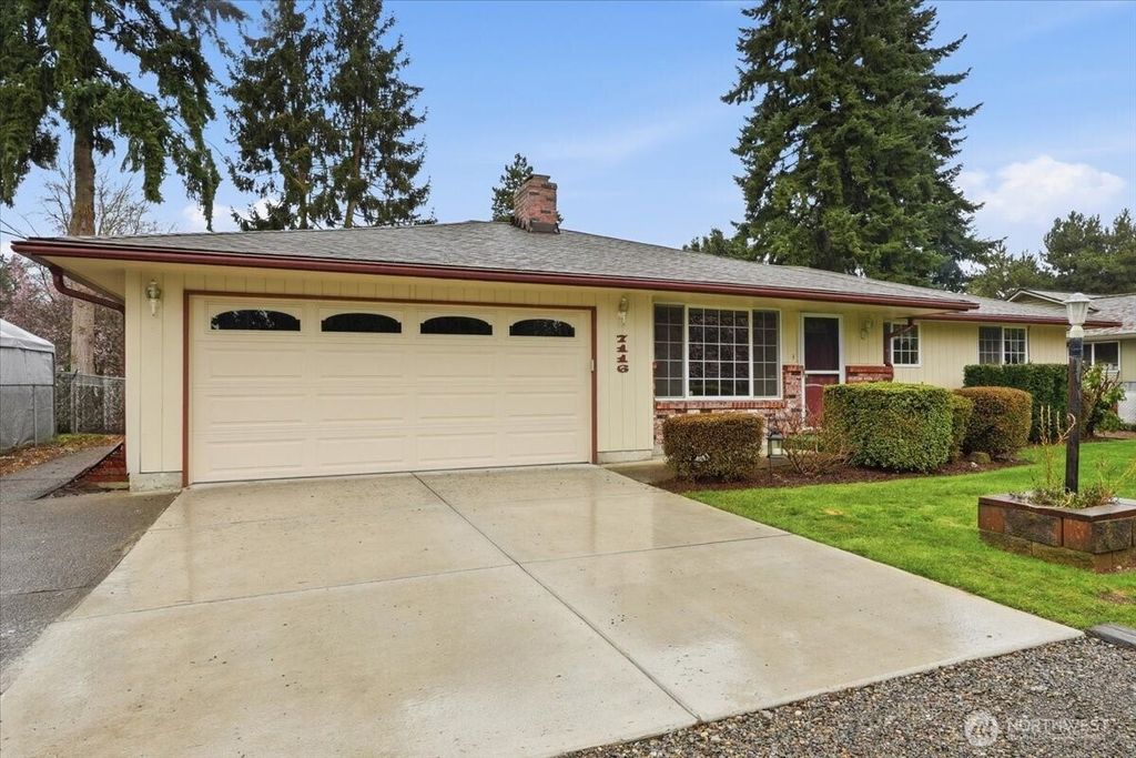 Photo of 7116 105th Street E, Puyallup, WA 98373 (MLS # 2490796)