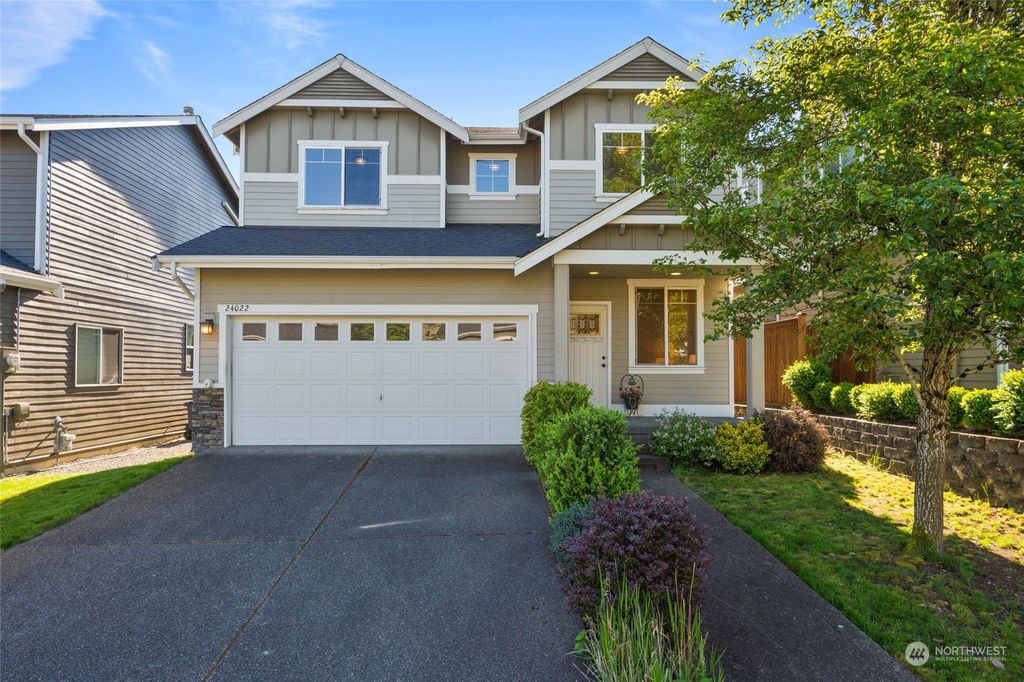 Photo of 24022 221st Lane SE, Maple Valley, WA 98038 (MLS # 2237969)