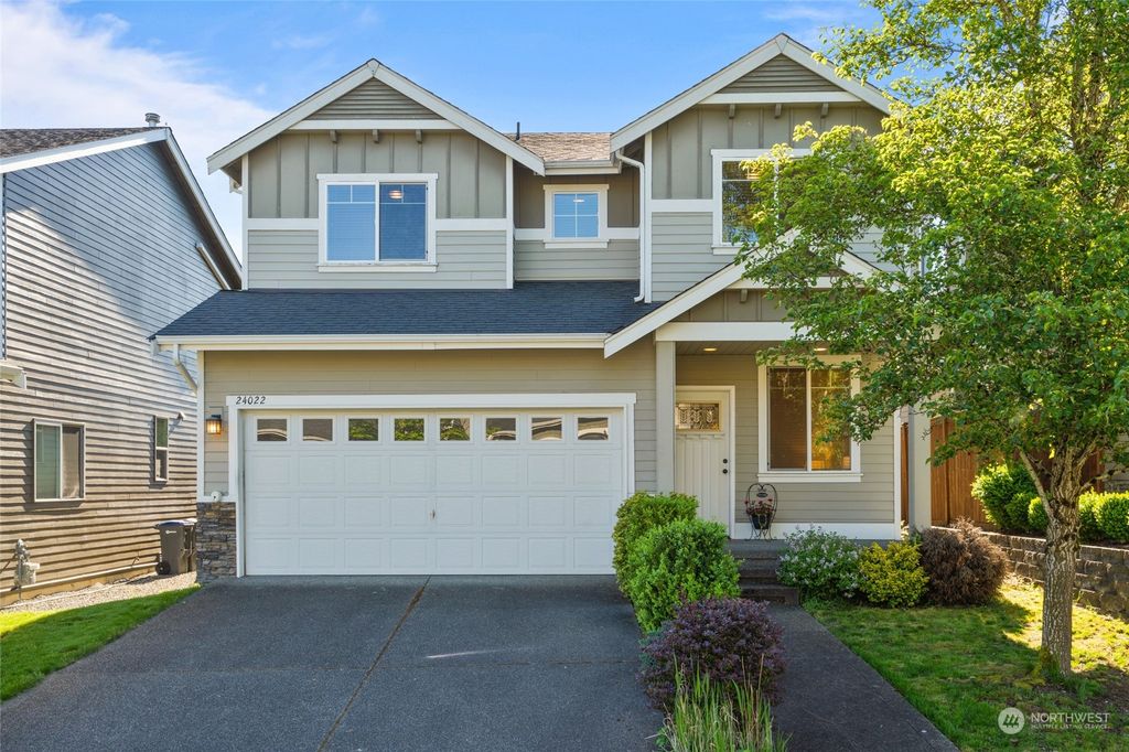 Photo of 24022 221st Lane SE, Maple Valley, WA 98038 (MLS # 2237969)