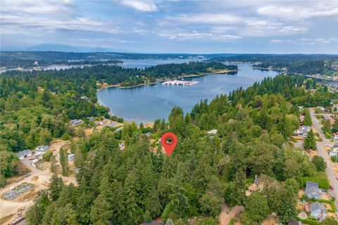 A home in Bremerton