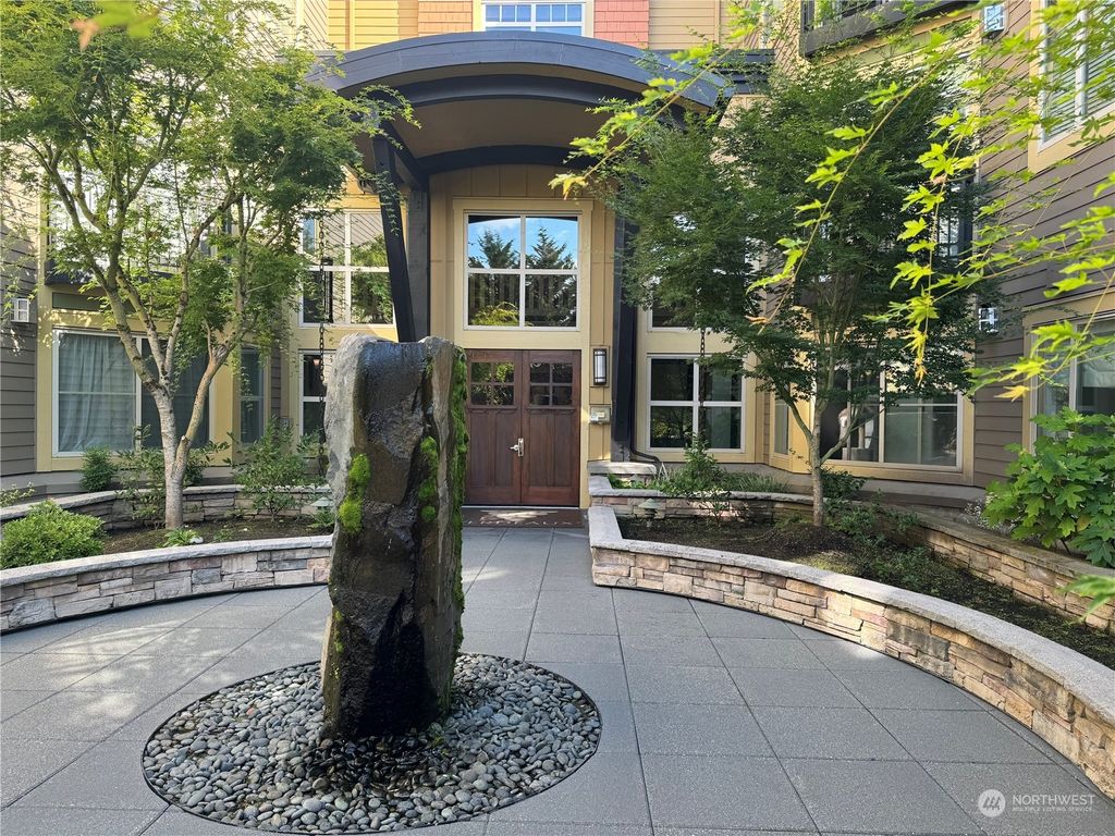 Photo of 15730 116th Avenue NE #406, Bothell, WA 98011 (MLS # 2277664)