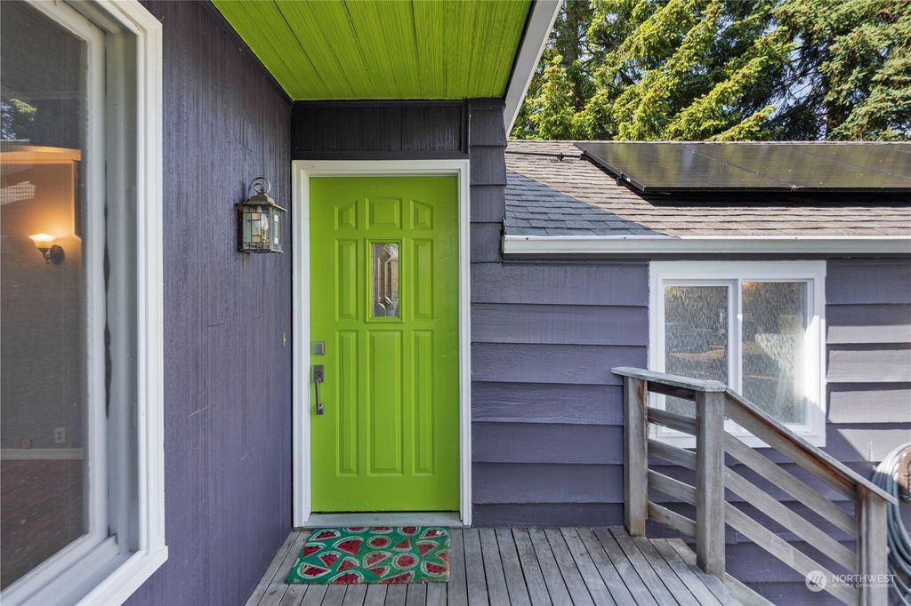 Photo of 14955 18th Avenue SW, Burien, WA 98166 (MLS # 2127443)