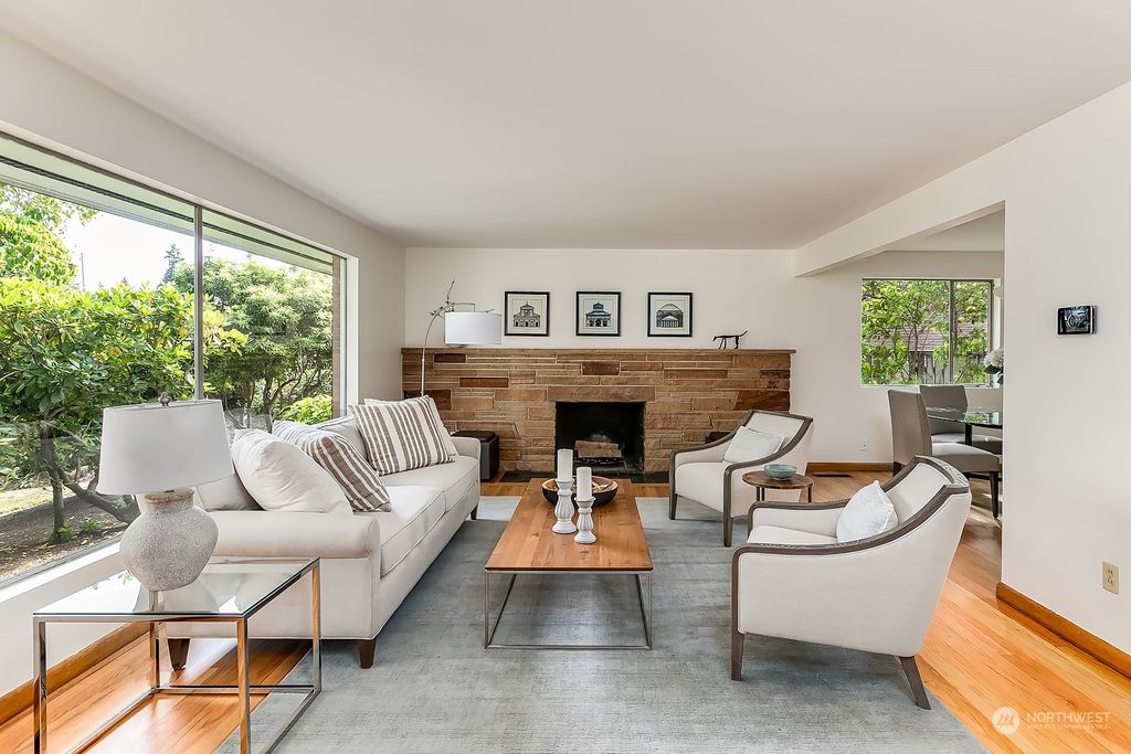 Photo of 4233 NE 74th Street, Seattle, WA 98115 (MLS # 2150746)