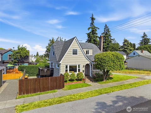 Photo of 3305 Fawcett Avenue, Tacoma, WA 98418 (MLS # 2572373)