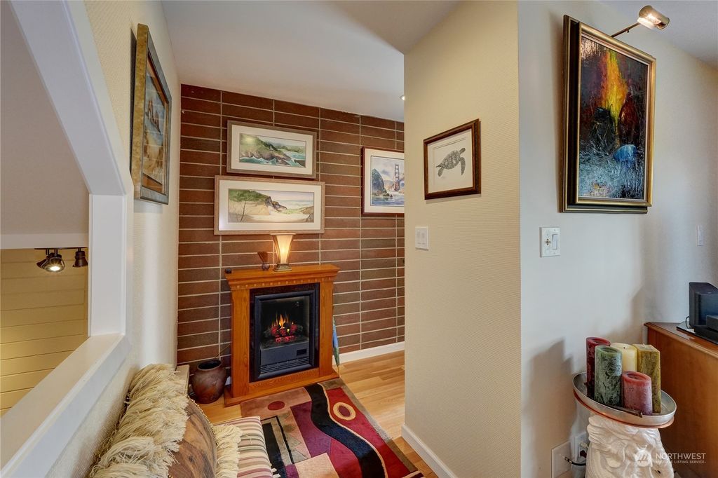 Photo of 17812 2nd Avenue SW, Normandy Park, WA 98166 (MLS # 2314826)