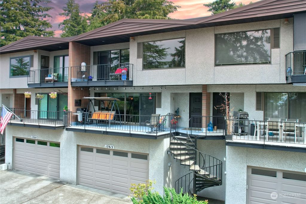 Photo of 17812 2nd Avenue SW, Normandy Park, WA 98166 (MLS # 2314826)