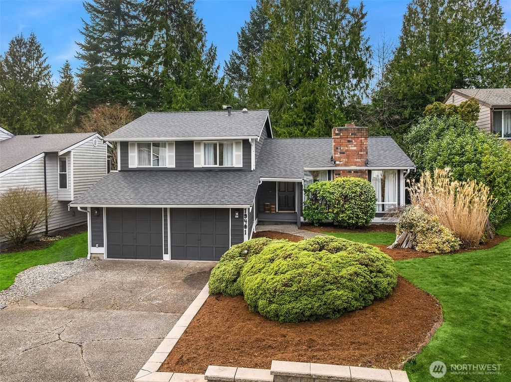 Photo of 19401 30th Avenue NE, Lake Forest Park, WA 98155 (MLS # 2461204)