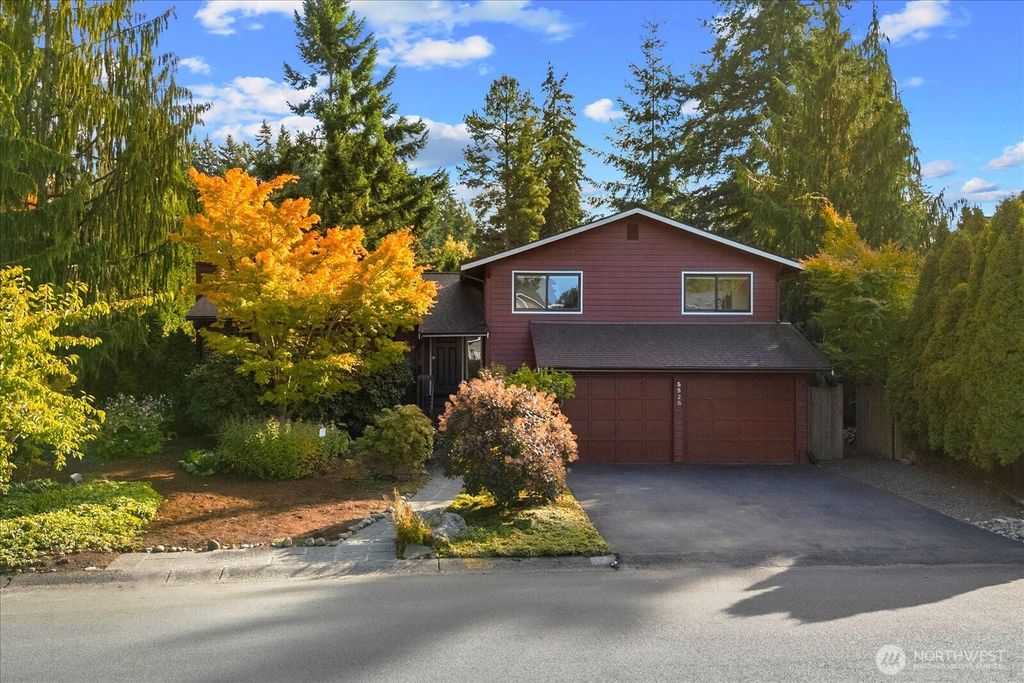 Photo of 5528 151st Pl SW Pl, Edmonds, WA 98026 (MLS # 2442963)