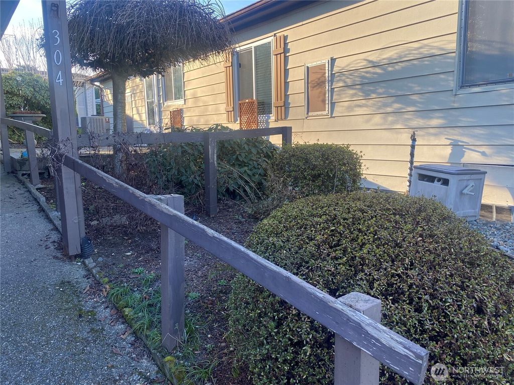 Photo of 2500 Alder Street #304, Milton, WA 98354 (MLS # 2472038)