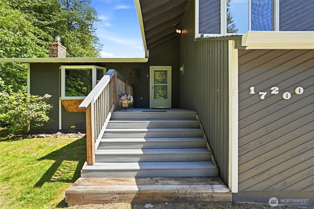 Photo of 17200 435th Avenue SE, North Bend, WA 98045 (MLS # 2533660)